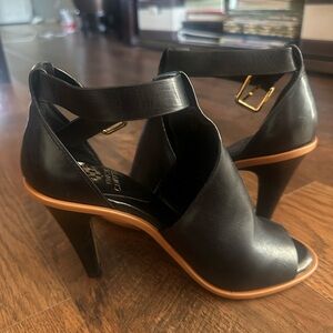 Vince Camuto Black and Tan Heels